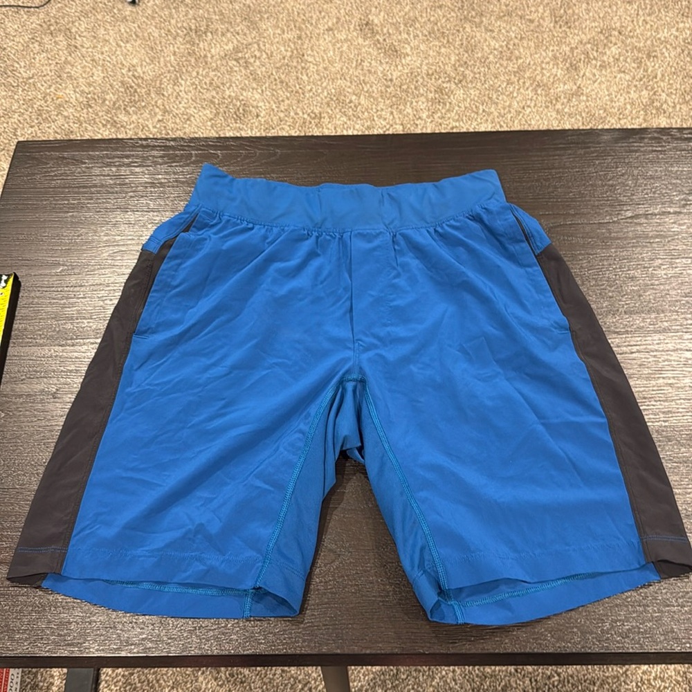 Lululemon Men’s Medium THE Short 9” Linerless Blue